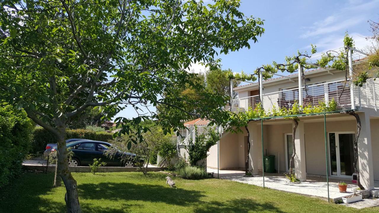 Апартаменты Haus Mirela Лижнян Экстерьер фото